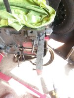 snapped motor mount bolt.jpg